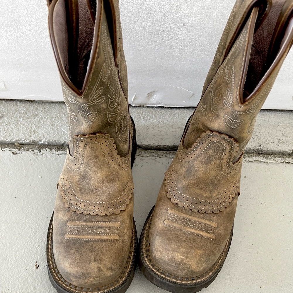 Tan Ariat Fatbaby Round Toe Boots